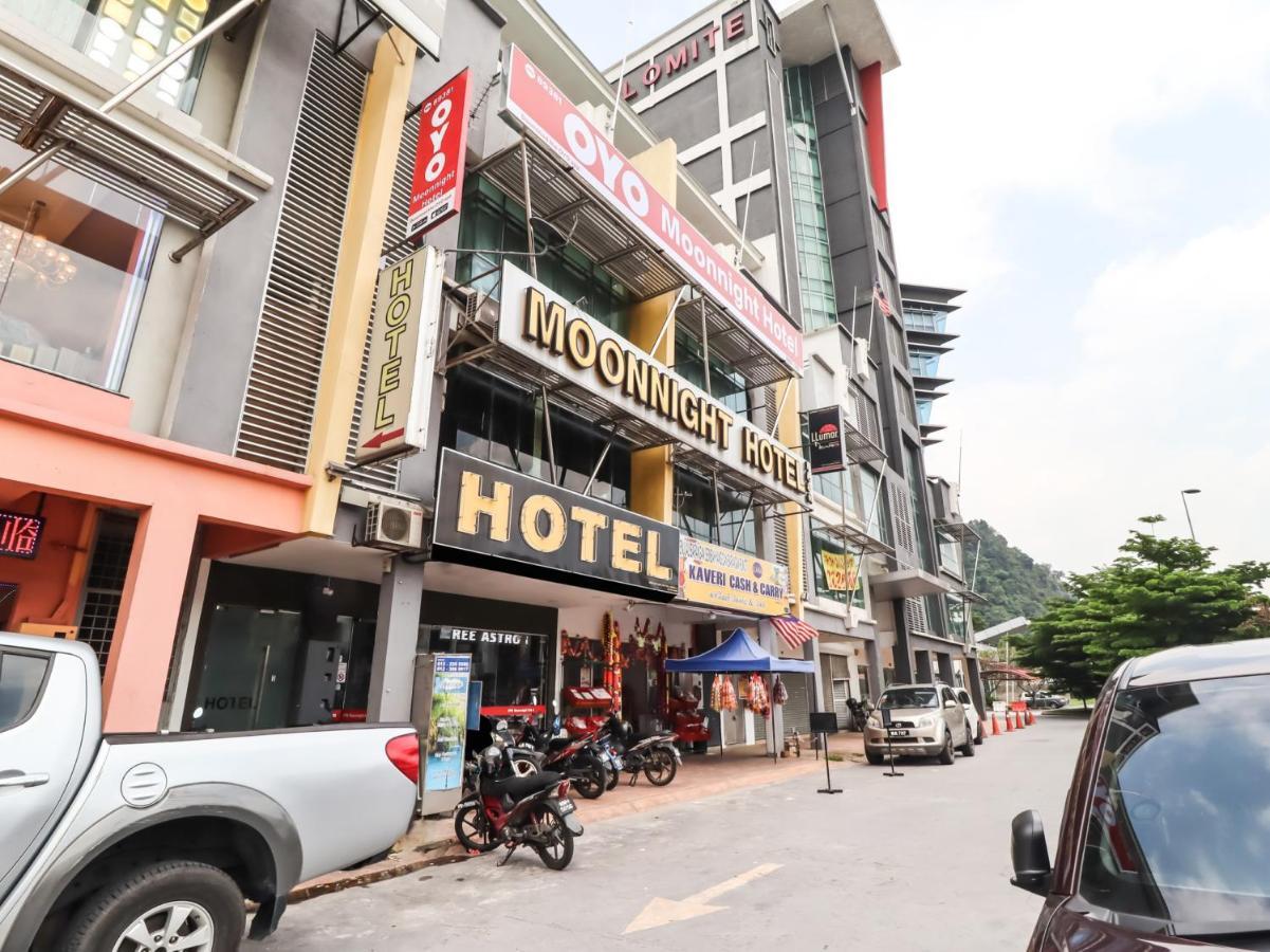 Oyo 89381 Moonnight Hotel Batu Caves Exteriör bild